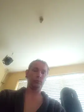 piercingpik online show from 04/19/26, 04:39