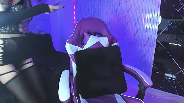 chloe jacksonn online show from 10/06/25, 11:02