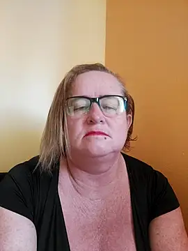 Miss-tetas online show from 02/05/26, 03:05