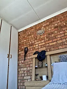 wallacelegend online show from 09/16/25, 07:20