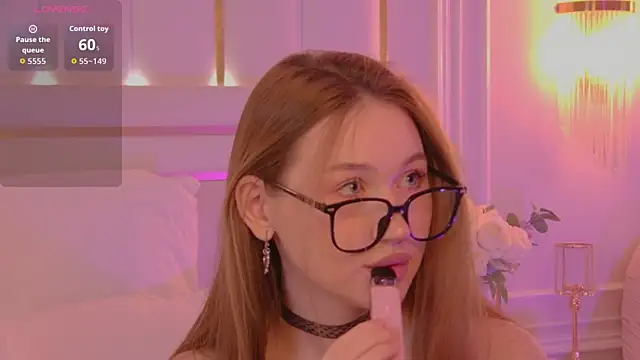 NancySmitts online show from 10/25/25, 03:51