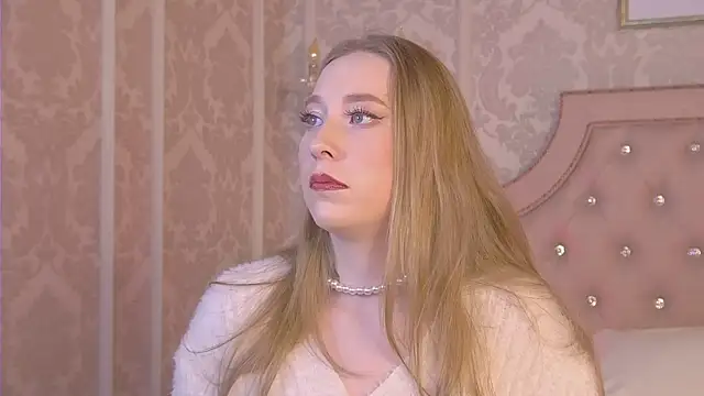 MiaEuphoria  online show from 10/09/25, 03:26