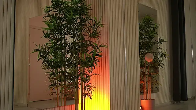 EmmaBlanco online show from 12/22/25, 08:50