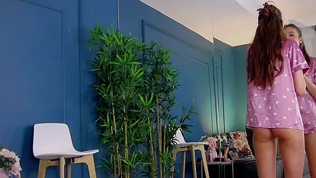 KimmDaviss online show from 01/13/26, 07:35