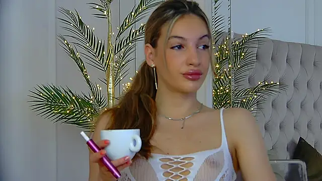 KimmDaviss online show from 05/26/26, 07:37
