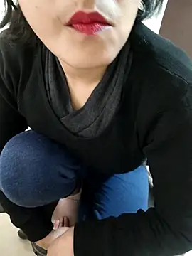 Snapshot of Pihu_Chopra chatting on 12/04/25, 02:54 Pihu Chopra online show from 12/04/25, 02:54