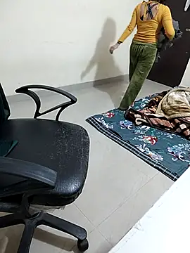 Snapshot of Pihu_Chopra chatting on 01/10/26, 04:42 Pihu Chopra online show from 01/10/26, 04:42