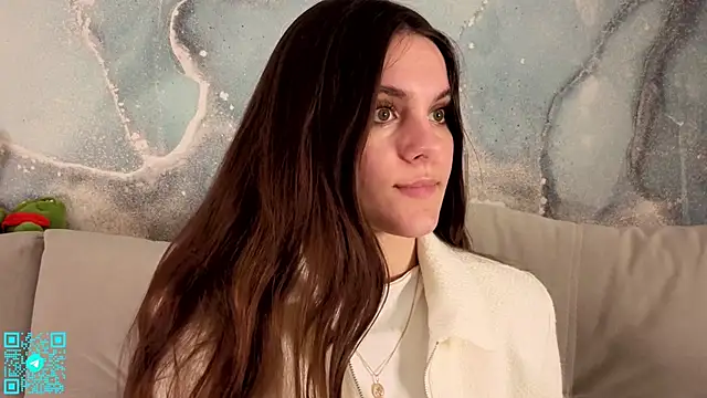 chloemilka online show from 04/28/26, 06:24