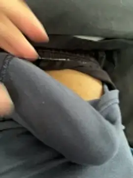 Snapshot of Coloureddickforyou chatting on 12/14/25, 01:27 Coloureddickforyou online show from 12/14/25, 01:27