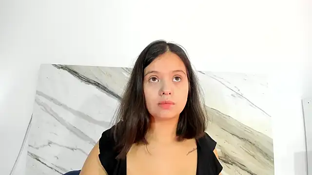 thamiina  online show from 10/29/25, 07:04