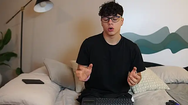 Ethan occonor online show from 10/05/25, 06:39