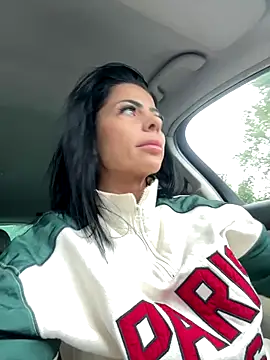 VanesaCharm online show from 10/06/25, 06:00