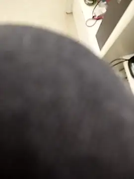 guridosul051 online show from 10/21/25, 11:55