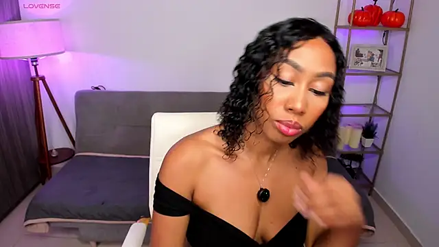 i lulu online show from 11/25/25, 04:56