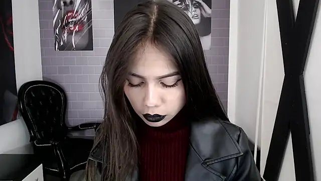 aleesha cameron02 online show from 10/27/25, 12:09