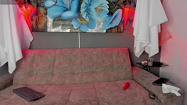 elizabeth lamer online show from 10/31/25, 06:25