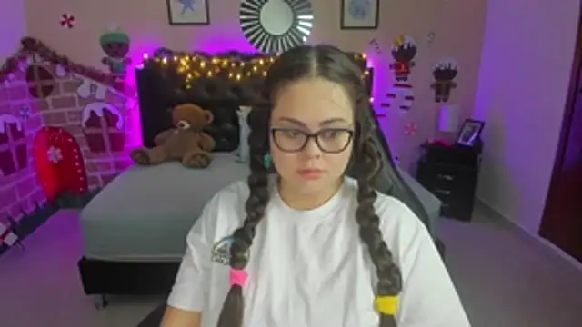 LolaVillalobos online show from 01/09/26, 11:57