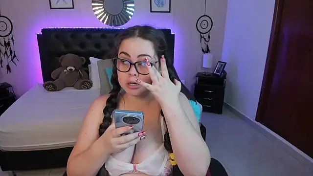 LolaVillalobos online show from 01/17/26, 11:59