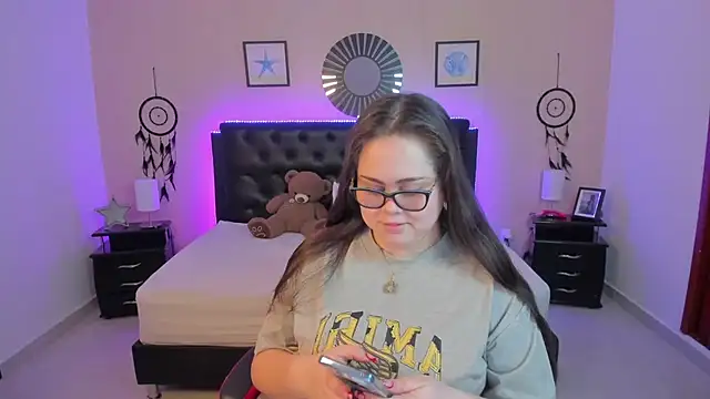 LolaVillalobos online show from 02/07/26, 01:26