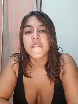 Snapshot of Anro2 chatting on 02/15/26, 11:41 Anro2 online show from 02/15/26, 11:41