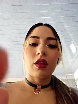 Natasanz online show from 11/21/25, 08:51