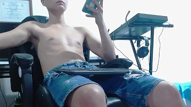 Twinkcock22 online show from 03/20/26, 02:16