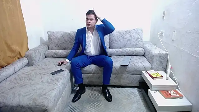 Snapshot of Victor_Maitland chatting on 01/17/26, 03:55 Victor Maitland online show from 01/17/26, 03:55