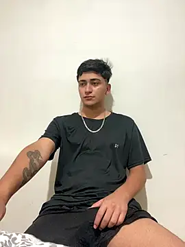 Tavinho067 online show from 11/10/25, 08:52