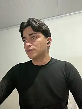 Tavinho067 online show from 05/20/26, 01:12