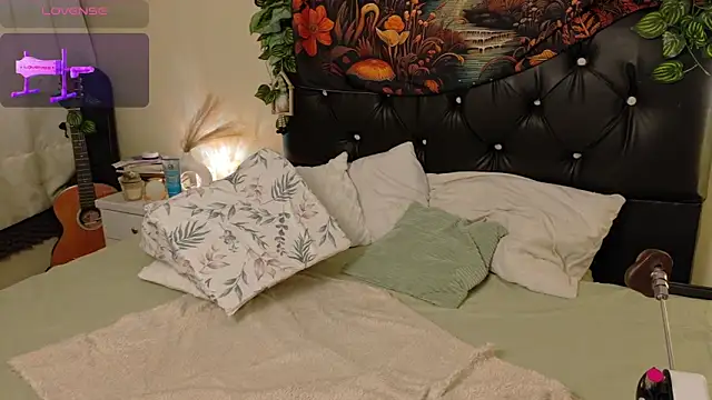 Amanda sweet online show from 10/11/25, 01:05