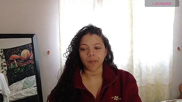 Snapshot of Amanda_sweet chatting on 04/21/26, 12:44 Amanda sweet online show from 04/21/26, 12:44