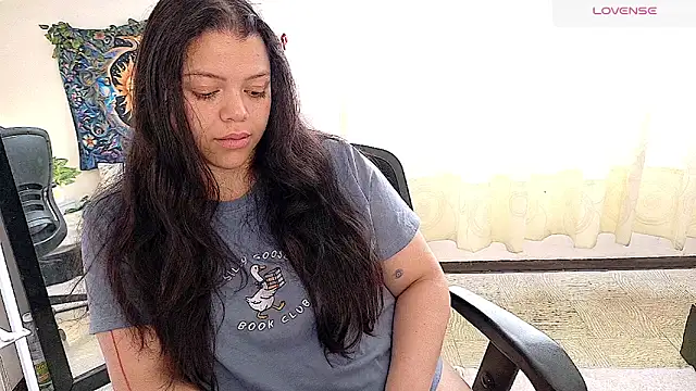 Snapshot of Amanda_sweet chatting on 05/11/26, 04:04 Amanda sweet online show from 05/11/26, 04:04