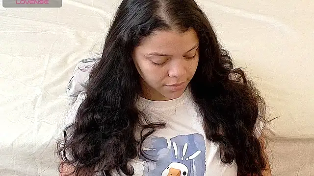 Snapshot of Amanda_sweet chatting on 05/26/26, 01:40 Amanda sweet online show from 05/26/26, 01:40