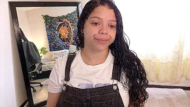 Snapshot of Amanda_sweet chatting on 06/22/26, 02:14 Amanda sweet online show from 06/22/26, 02:14