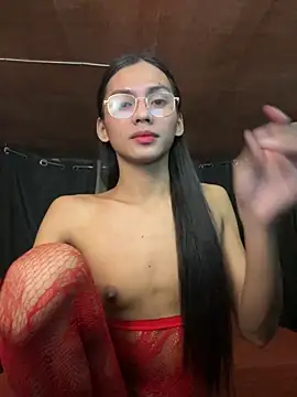 Ur latinahotpaprika online show from 10/11/25, 04:38