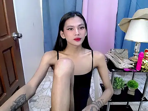 Ur latinahotpaprika online show from 04/29/26, 11:25