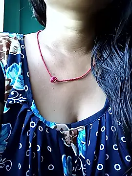 Desi couple305 online show from 09/24/25, 02:37