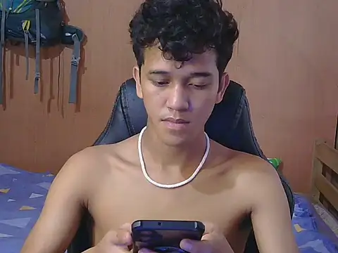 kenbigcockxx online show from 12/23/25, 02:31