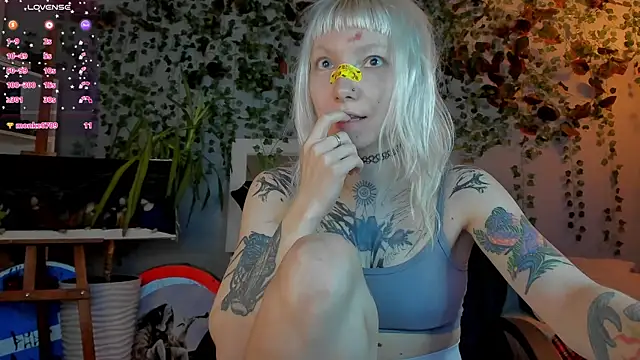 Snapshot of tattoo_art_baby chatting on 08/08/26, 05:31 tattoo art baby online show from 08/08/26, 05:31