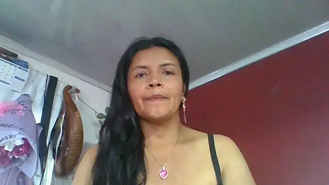 DianaOchoa  online show from 05/11/26, 12:00