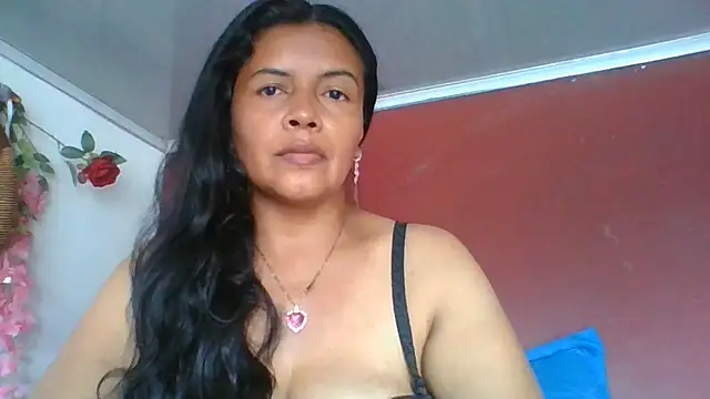 DianaOchoa  online show from 05/27/26, 07:22