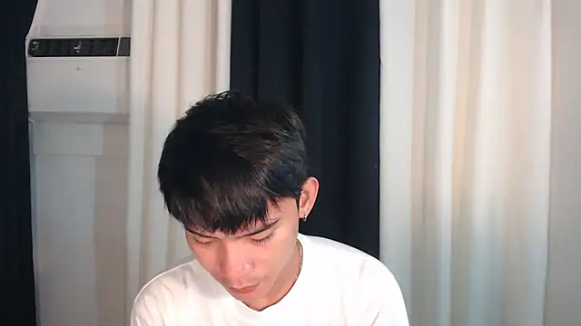 asian dai online show from 10/23/25, 04:34