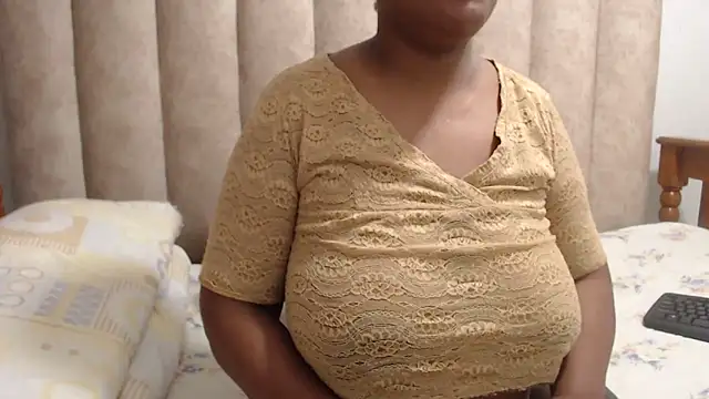 Sexybusty01 online show from 10/16/25, 06:14