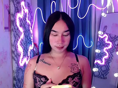 in yourdreamstarxx online show from 11/24/25, 10:31