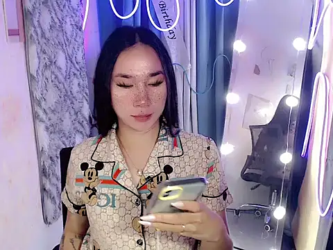 in yourdreamstarxx online show from 12/21/25, 09:11