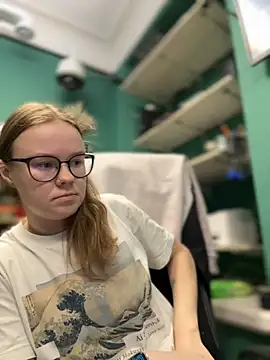  CherryBloom  online show from 09/13/25, 09:09