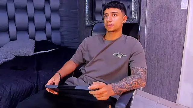 jaze bradley online show from 09/18/25, 11:34