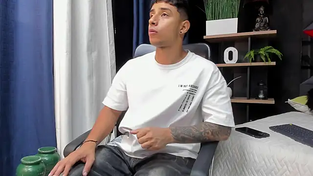 jaze bradley online show from 12/01/25, 11:26