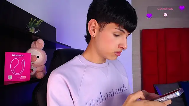 Ezra Storm online show from 02/09/26, 05:11