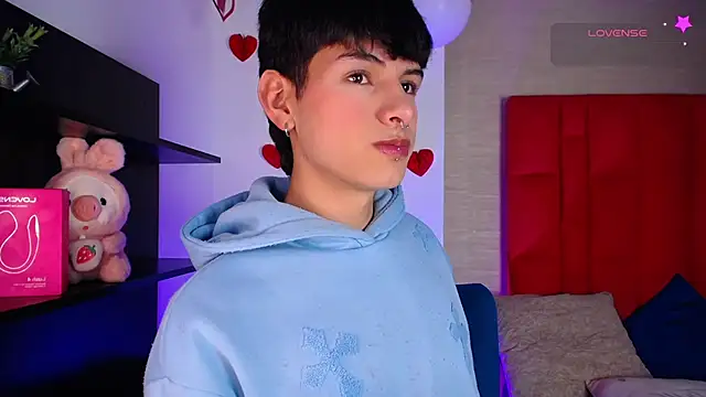 Ezra Storm online show from 02/19/26, 05:03